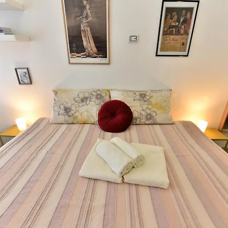 Caseospitali - Casa Milangeles, Bilocale In Stile Pop E Vintage X2 *